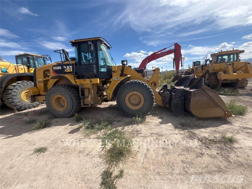 CAT 950M QC  휠로우더