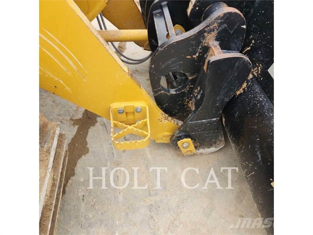 CAT 953 궤도식 로우더