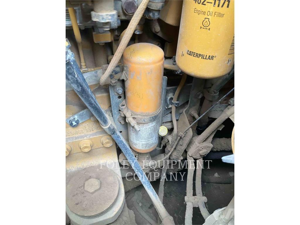 CAT 953D 궤도식 로우더