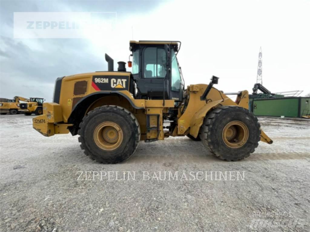CAT 962M  휠로우더