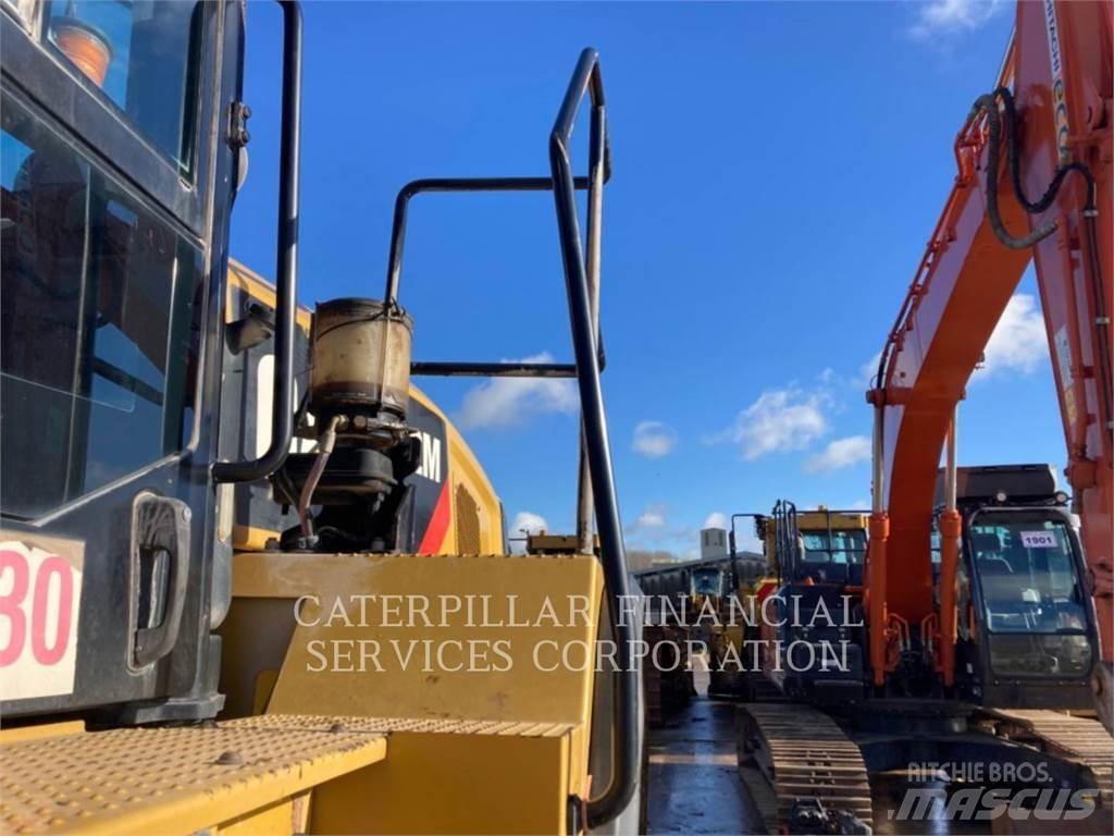 CAT 962M  휠로우더