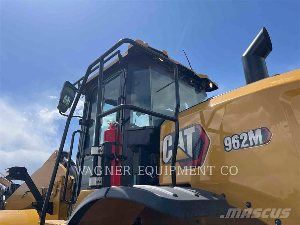 CAT 962M  휠로우더