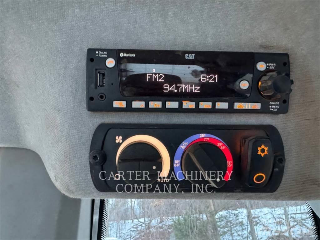 CAT 963 궤도식 로우더