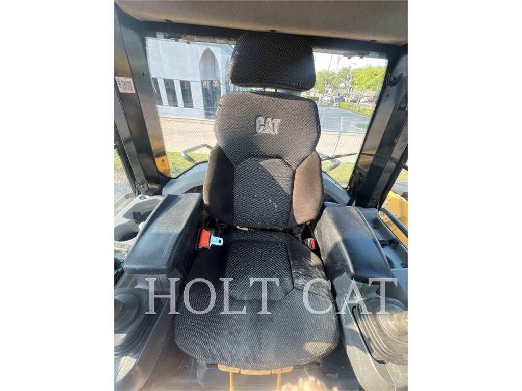 CAT 963 궤도식 로우더