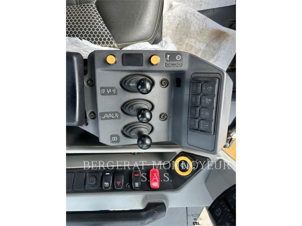 CAT 966  휠로우더