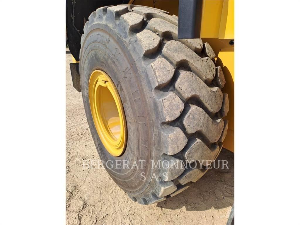 CAT 966  휠로우더