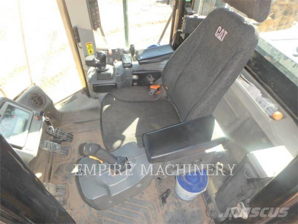 CAT 966M  휠로우더