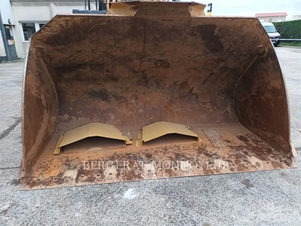 CAT 972M  휠로우더