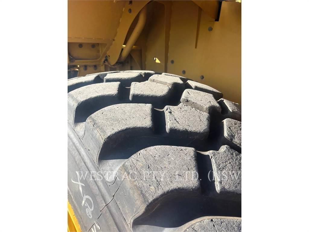 CAT 972M  휠로우더
