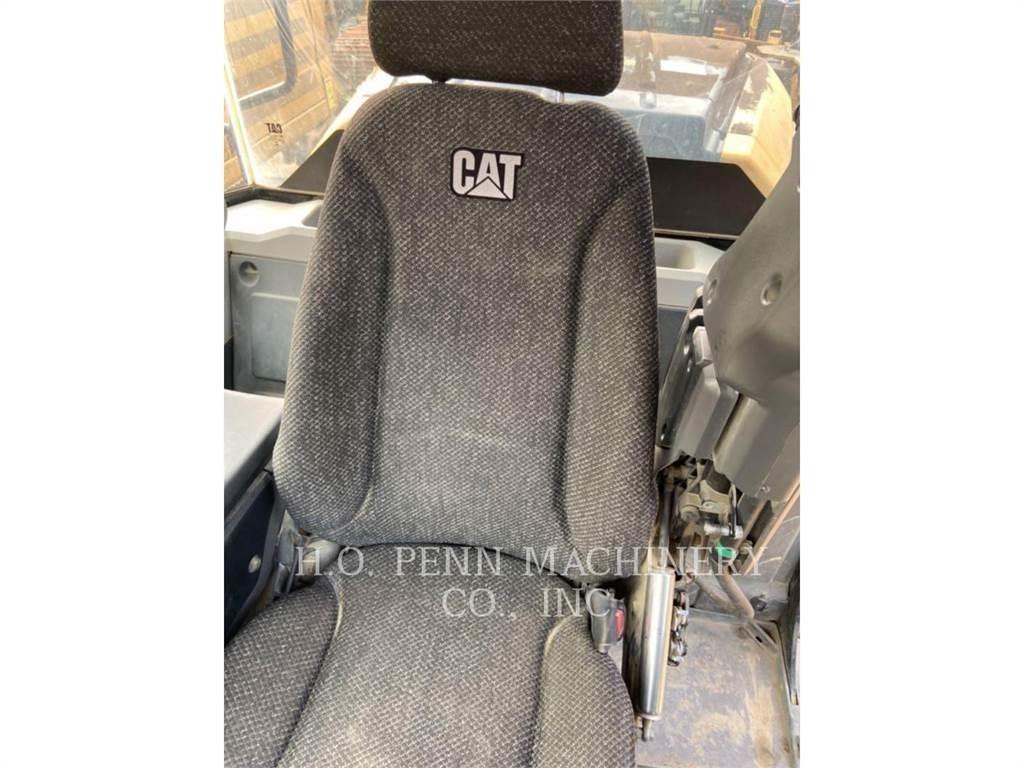 CAT 972M  휠로우더