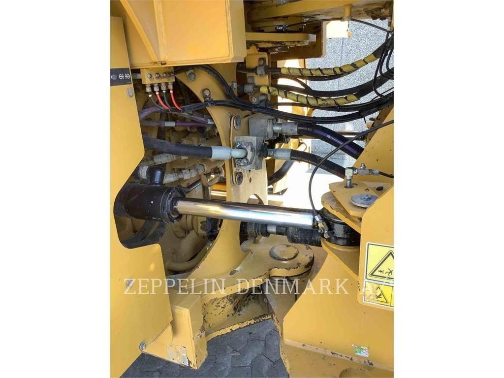 CAT 972M  휠로우더