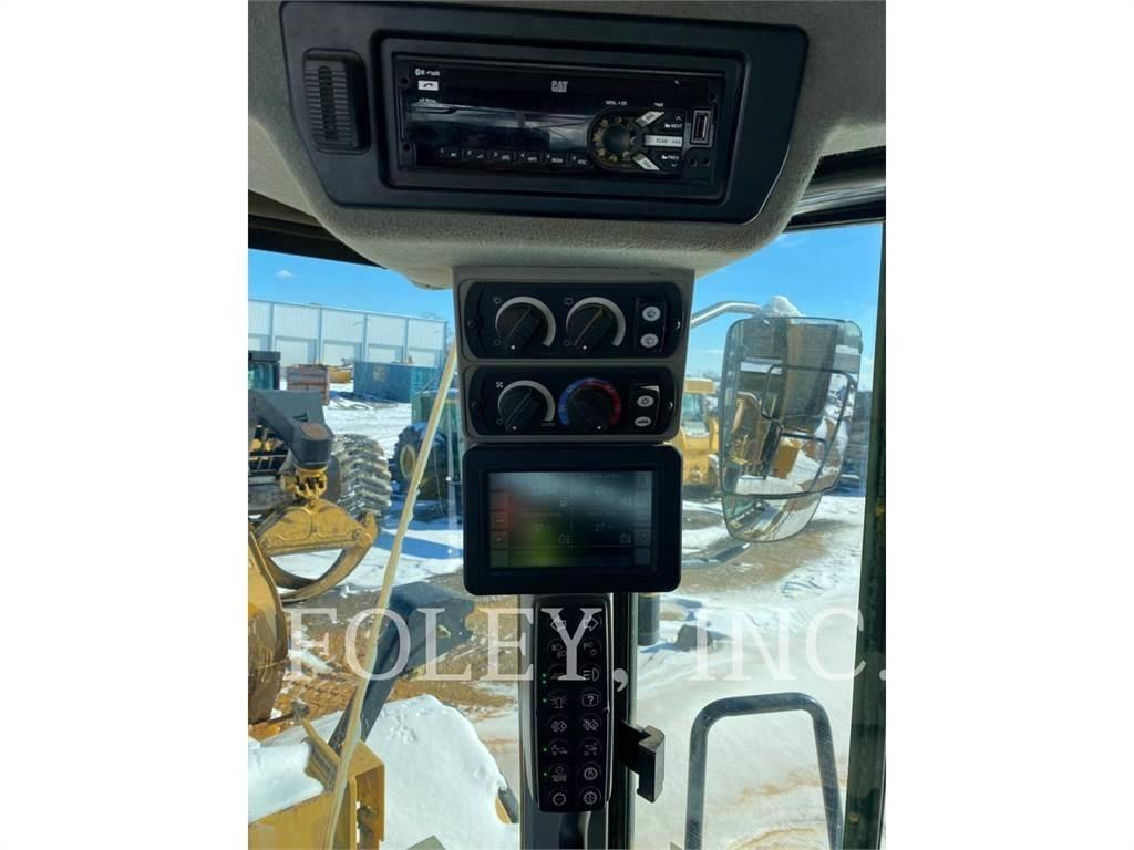 CAT 972M  휠로우더