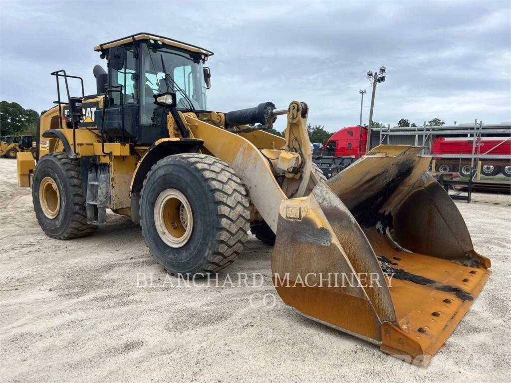 CAT 972M  휠로우더