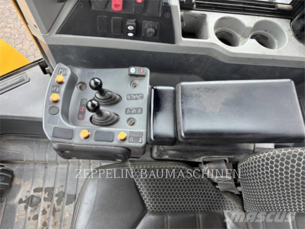 CAT 972M  휠로우더
