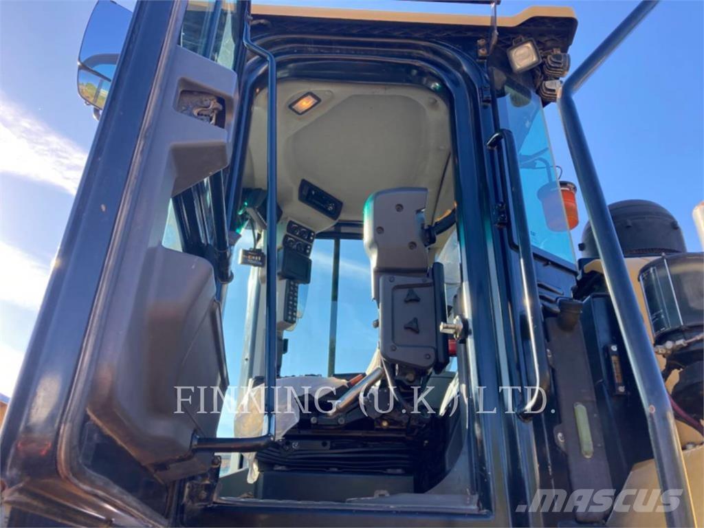 CAT 972M  휠로우더