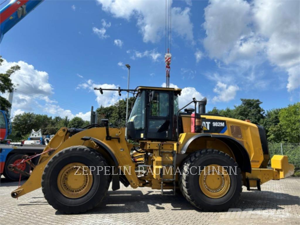 CAT 982M  휠로우더