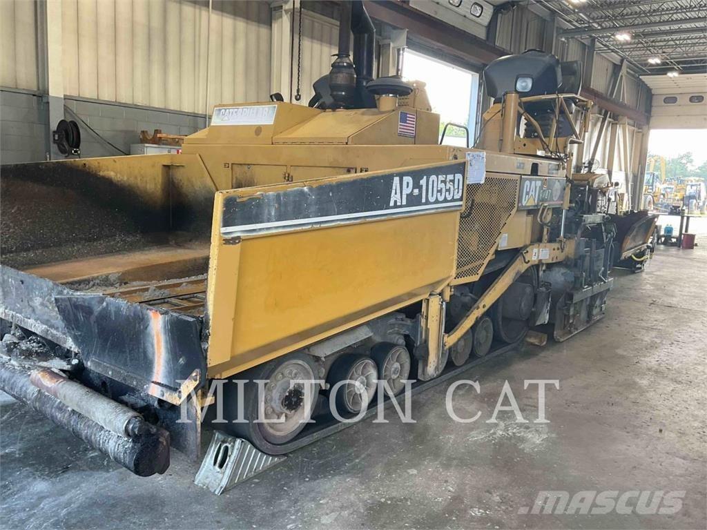 CAT AP-1055D 아스팔트 포장장비