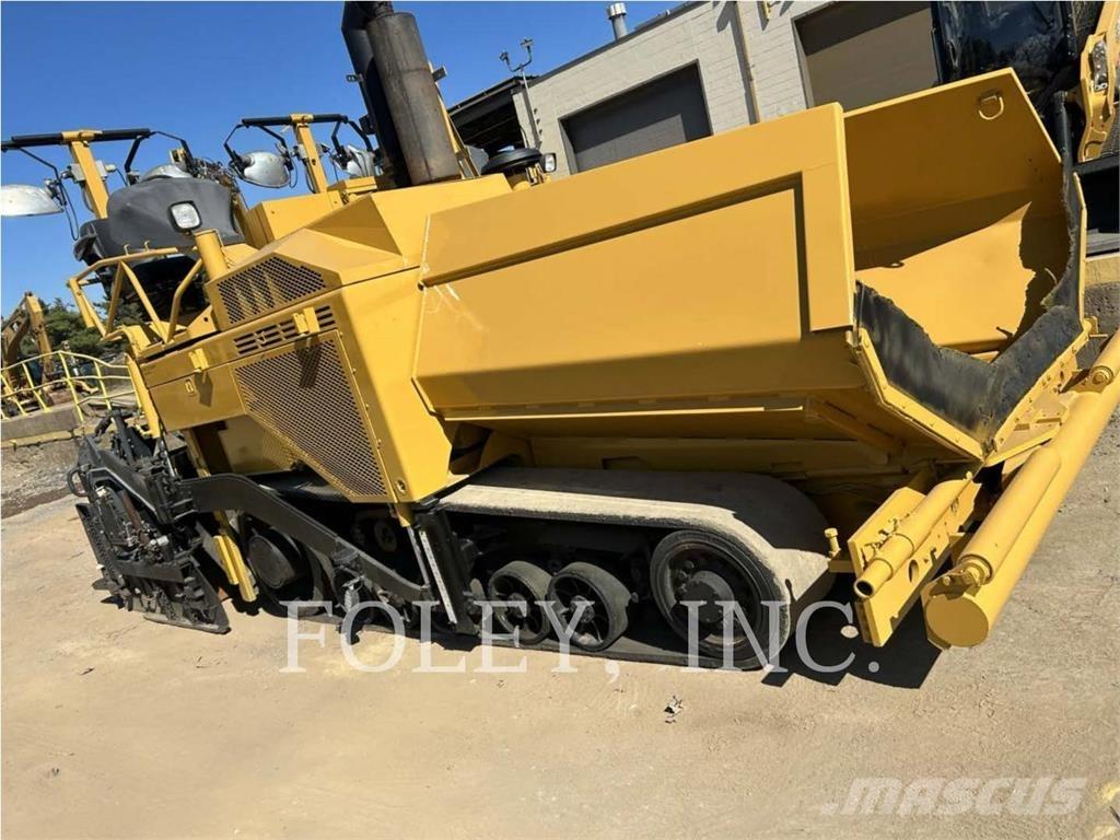 CAT AP-1055D 아스팔트 포장장비
