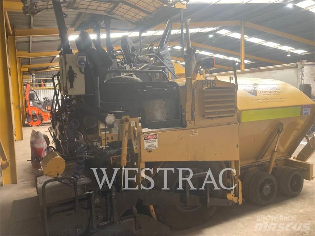 CAT AP-300 아스팔트 포장장비