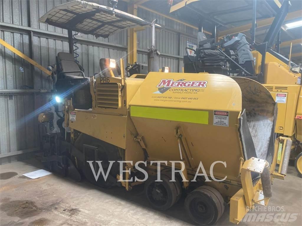 CAT AP-300 아스팔트 포장장비