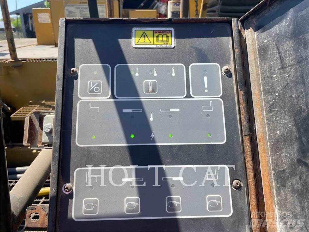 CAT AP1000D 싱글 드럼 롤러