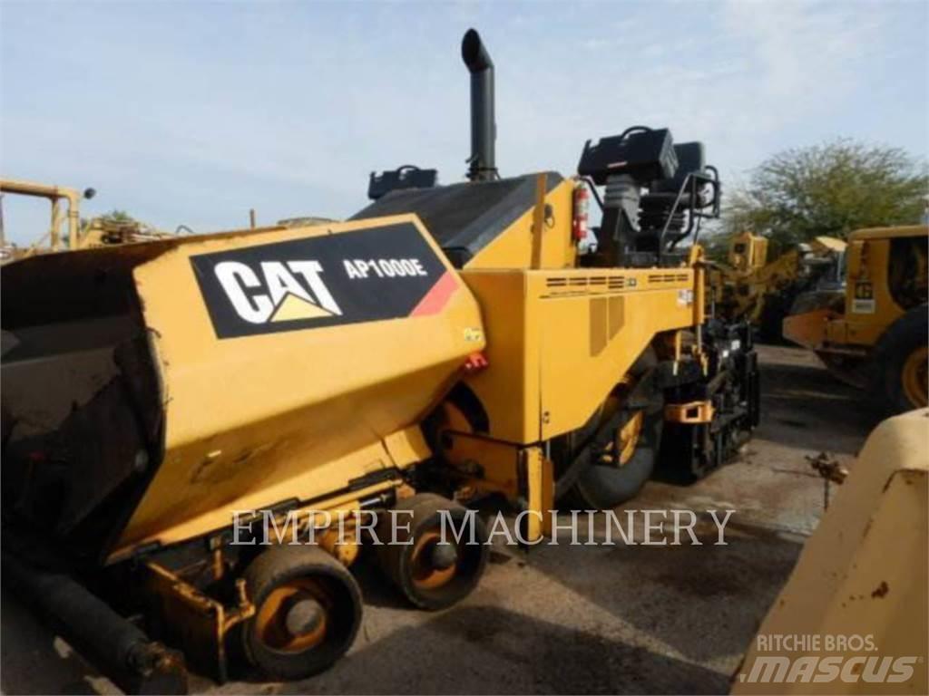 CAT AP1000E 아스팔트 포장장비