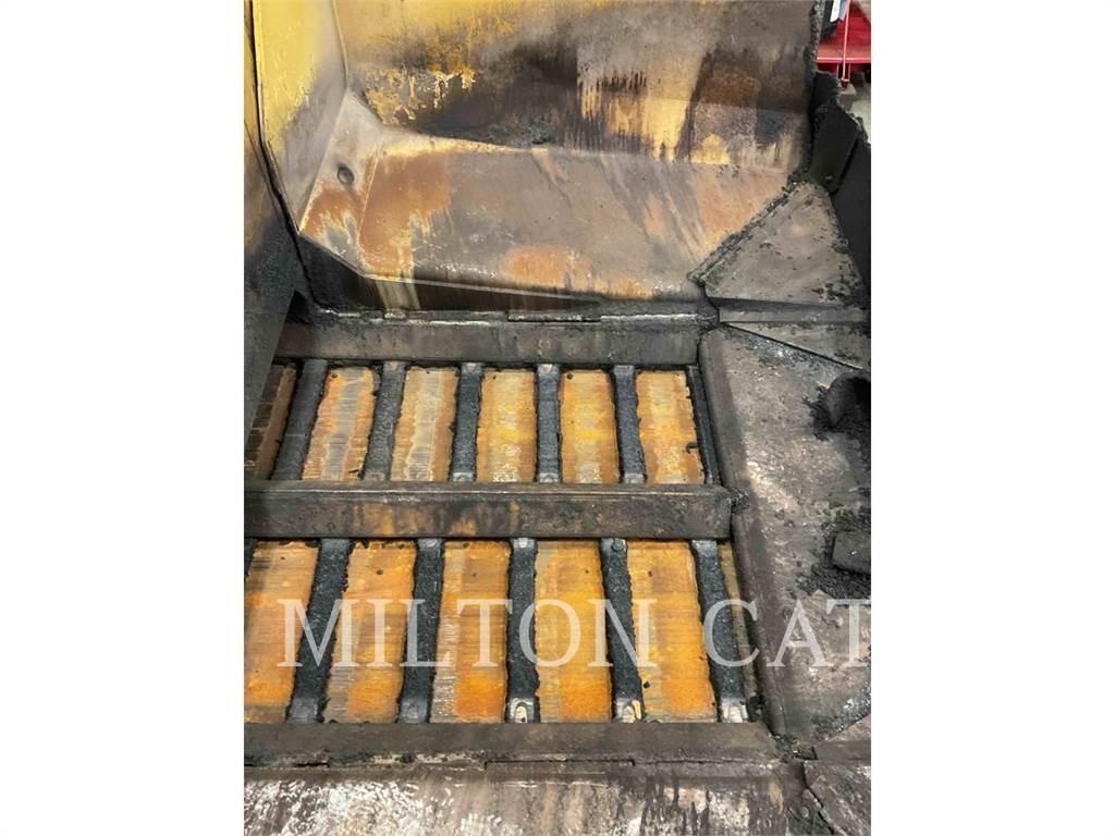 CAT AP1000E 아스팔트 포장장비