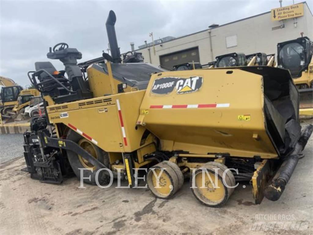 CAT AP1000F 아스팔트 포장장비