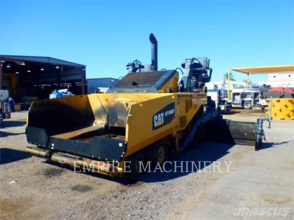 CAT AP1000F 아스팔트 포장장비