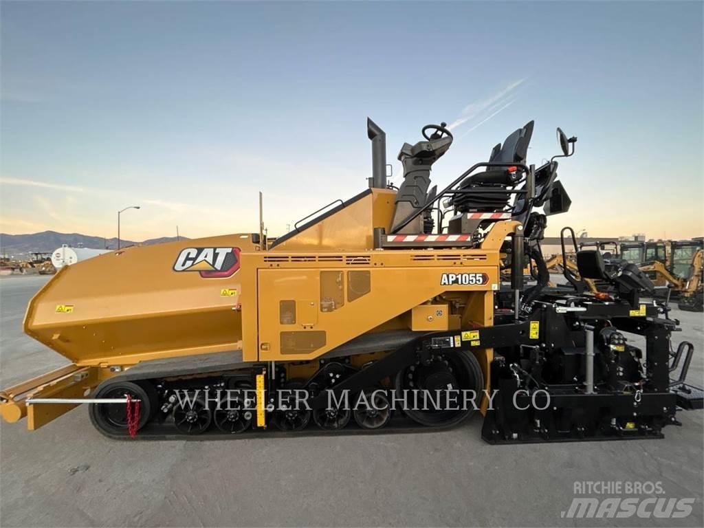 CAT AP1055 아스팔트 포장장비