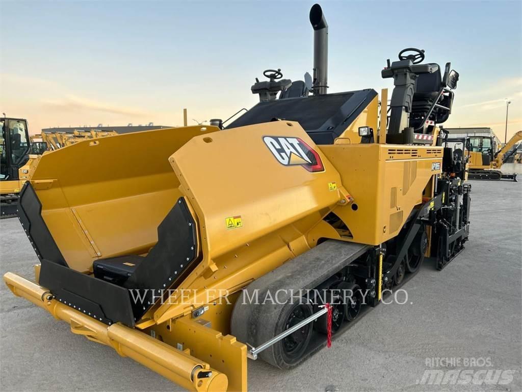CAT AP1055 아스팔트 포장장비