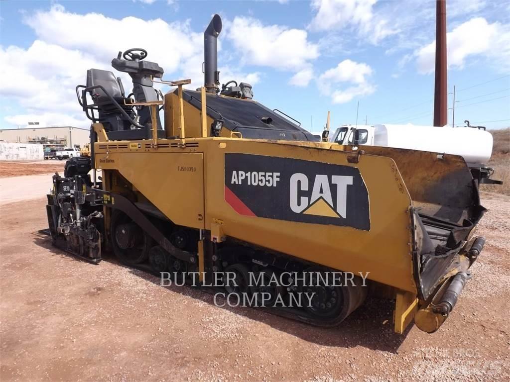 CAT AP1055F 아스팔트 포장장비