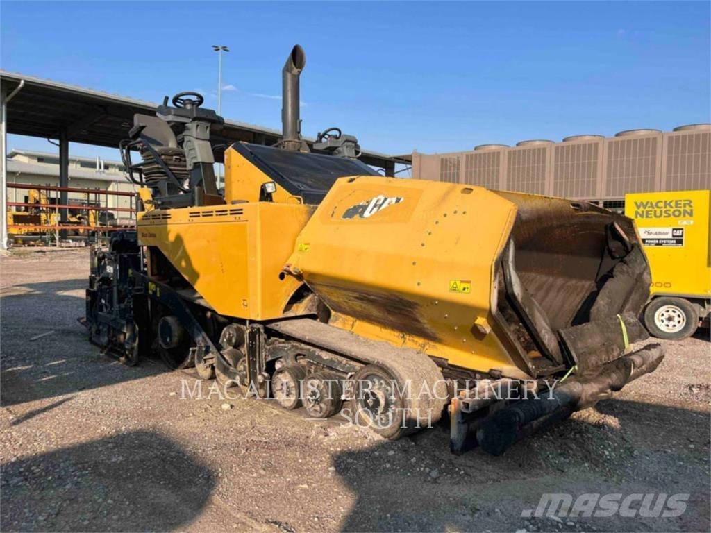 CAT AP1055F 아스팔트 포장장비