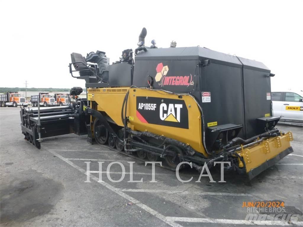 CAT AP1055F SPRAY PAVER 아스팔트 포장장비