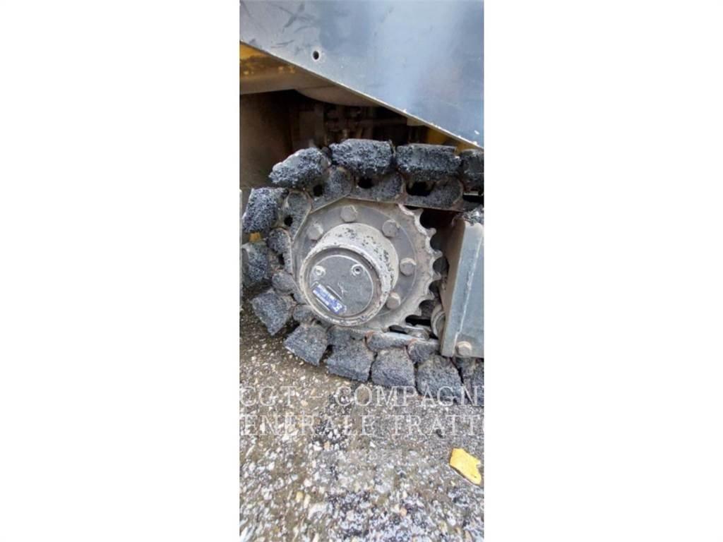 CAT AP255E 아스팔트 포장장비