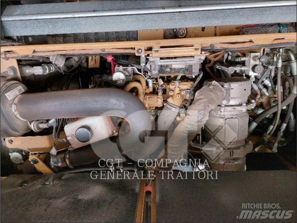 CAT AP300F 아스팔트 포장장비