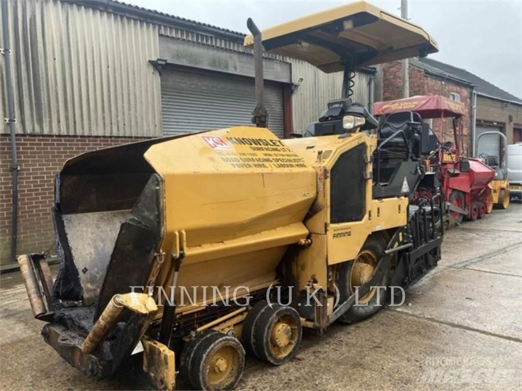CAT AP300F 아스팔트 포장장비