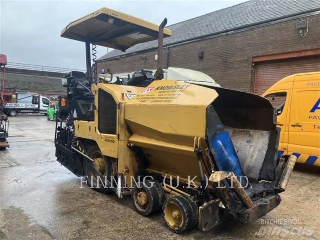CAT AP300F 아스팔트 포장장비
