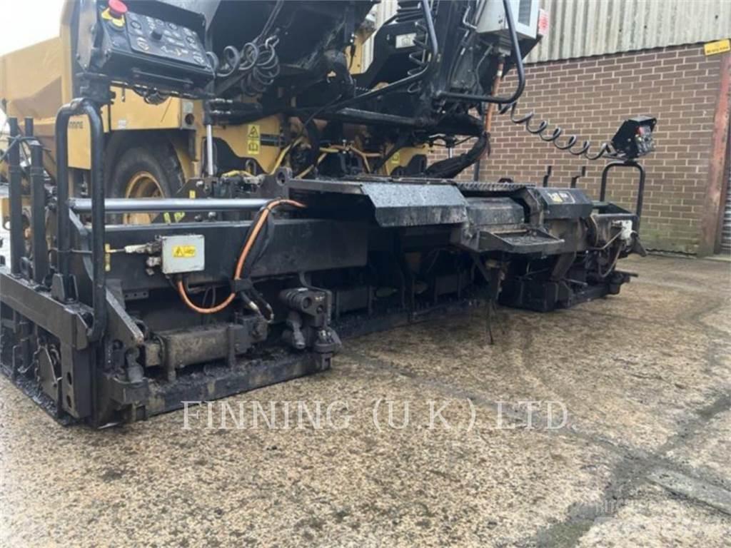 CAT AP300F 아스팔트 포장장비
