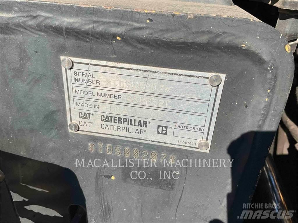 CAT AP500E 아스팔트 포장장비