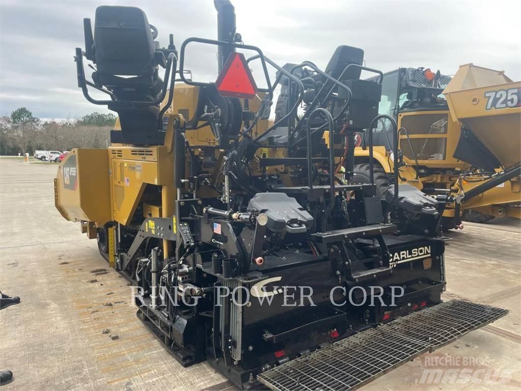 CAT AP555F 아스팔트 리사이클러