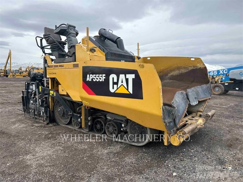 CAT AP555F 아스팔트 포장장비