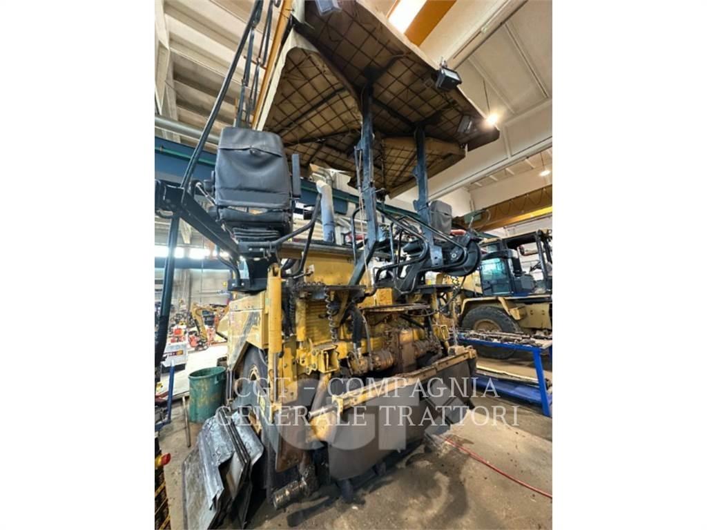 CAT AP600D 아스팔트 포장장비
