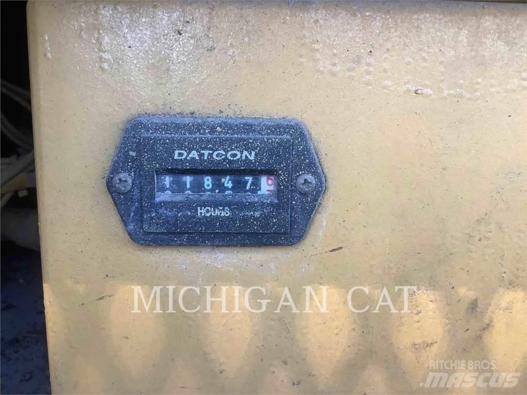 CAT AP650B 아스팔트 포장장비