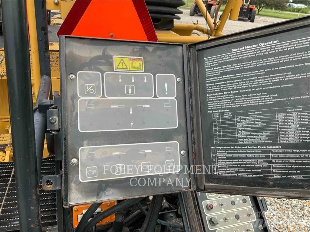 CAT AP655C 아스팔트 포장장비