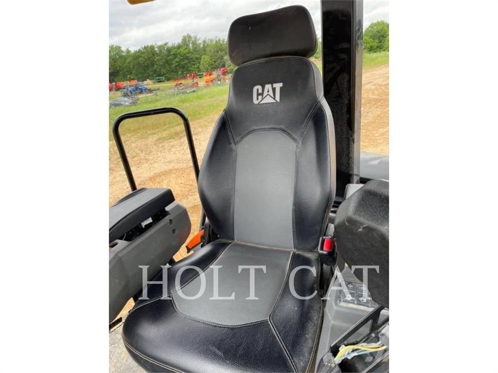CAT CB10 싱글 드럼 롤러