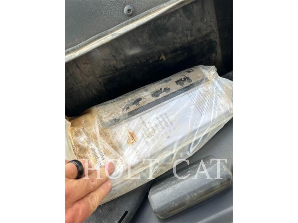 CAT CB13 싱글 드럼 롤러