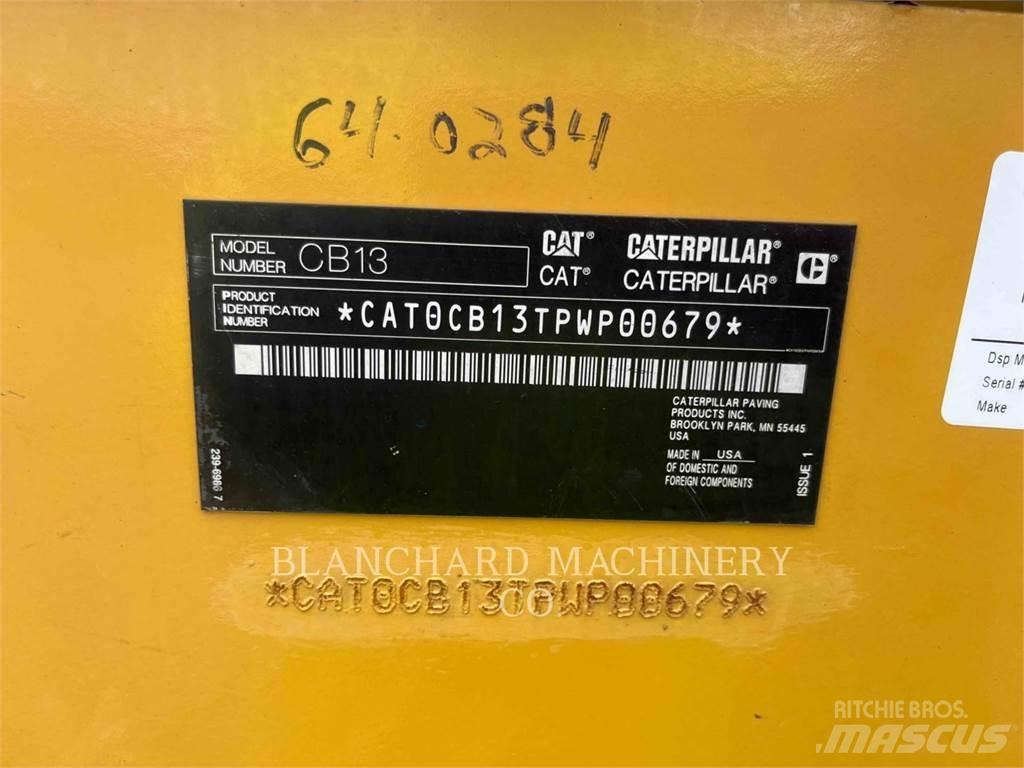 CAT CB13 트윈 드럼 롤러