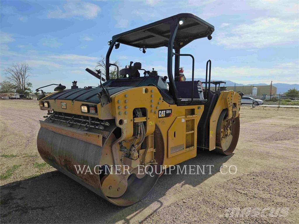 CAT CB16 아스팔트 포장장비