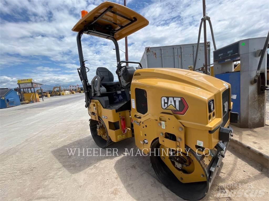 CAT CB2.5 GC 트윈 드럼 롤러